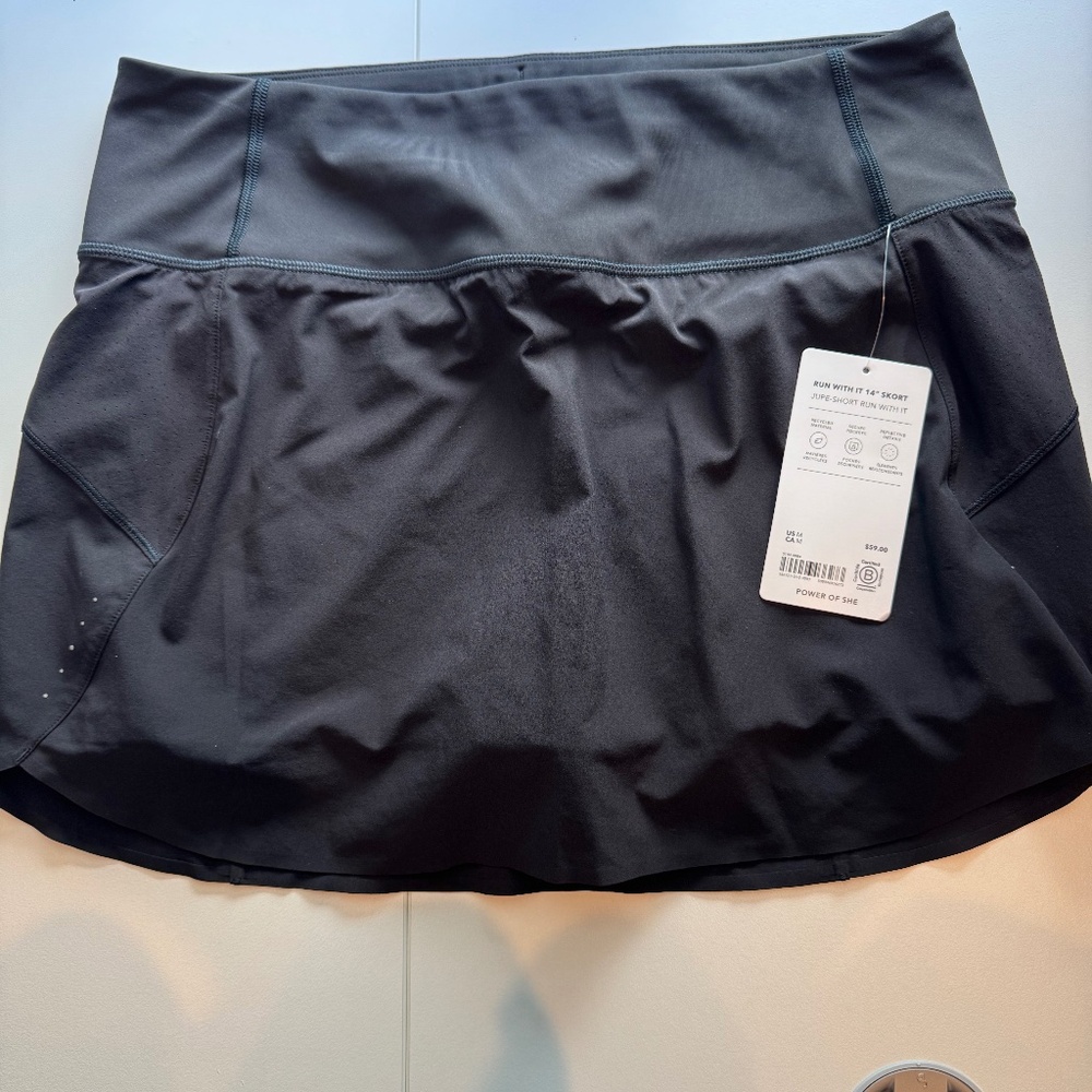 Athleta Run with It Skort 14” Black Size M